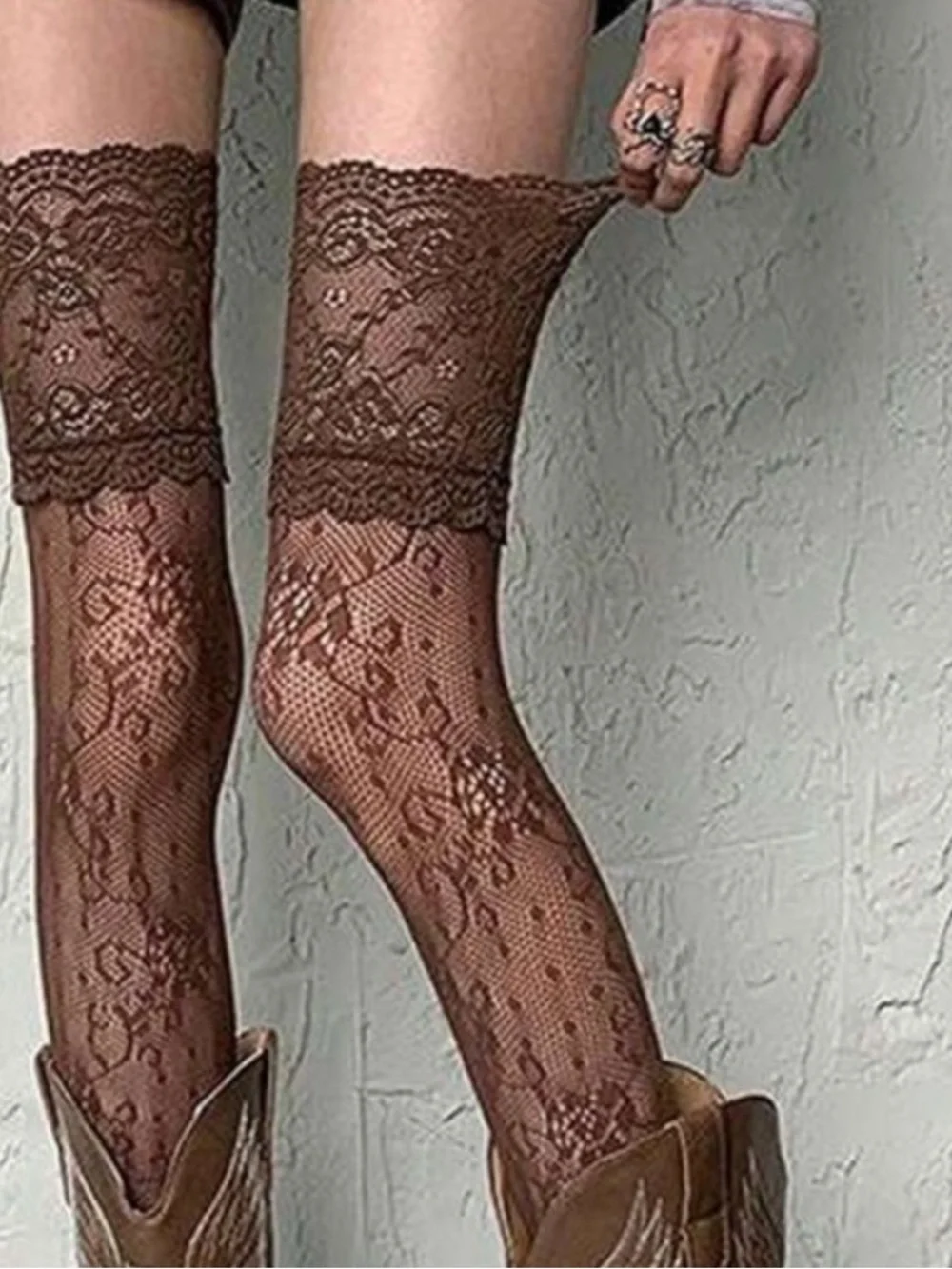 Lace stockings